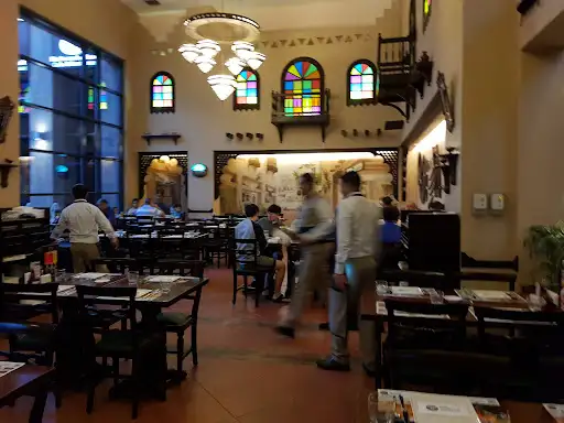 مطعم ميس الغانم