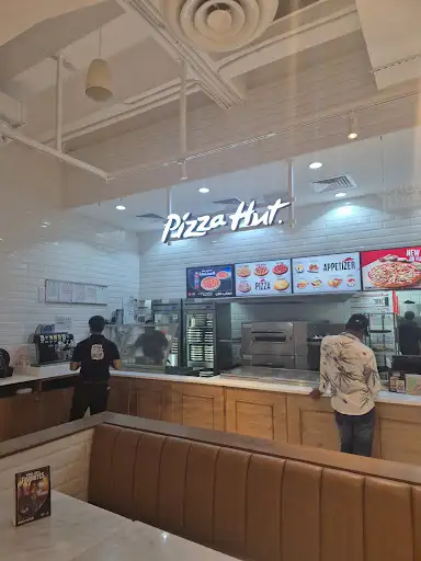 Pizza hut الوفرة