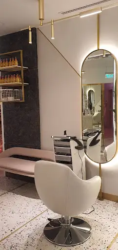 Pointy Nail Spa