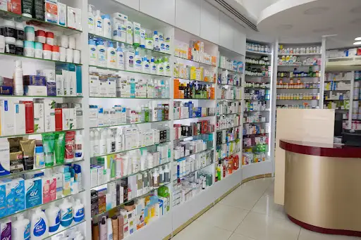 Royal pharmacy Fahehel plus | صيدلية رويال الفحيحيل بلس