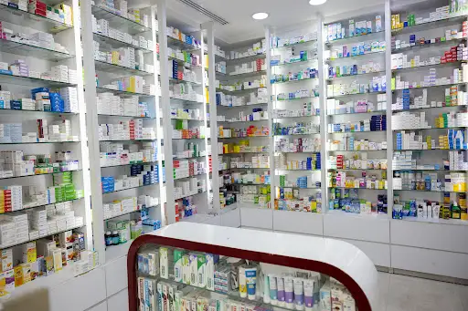 Royal Pharmacy كبد