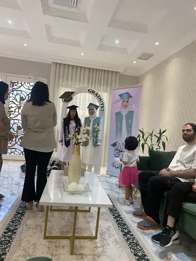 صالون بوليشد بيوتي بار