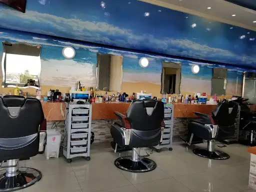 صالون شاطئ ديفون للرجال