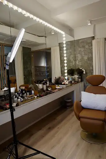 صالون ذا برش لتجميل السيدات The brush salon