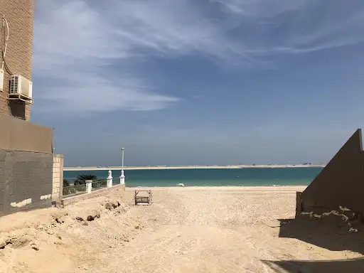 Salty Sports Kiteboarding School