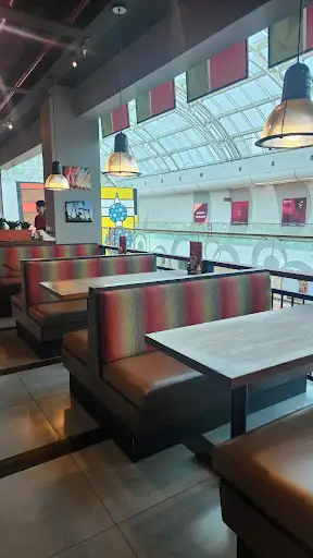 شيليز ذا قيت مول