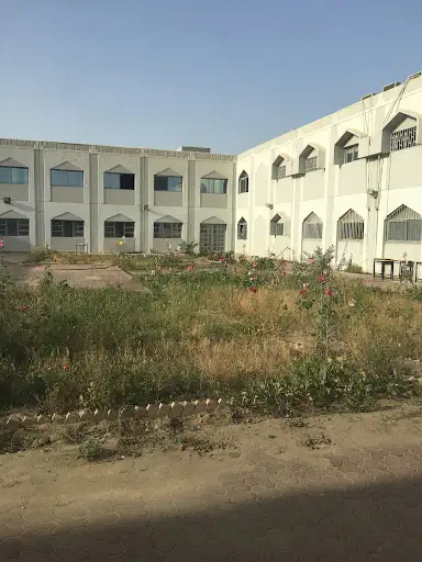 ثانوية خالد سعود الزيد بنين